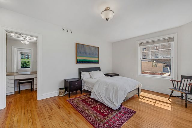 1255 N State Street 5D, Chicago, IL 60610