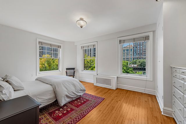 1255 N State Street 5D, Chicago, IL 60610