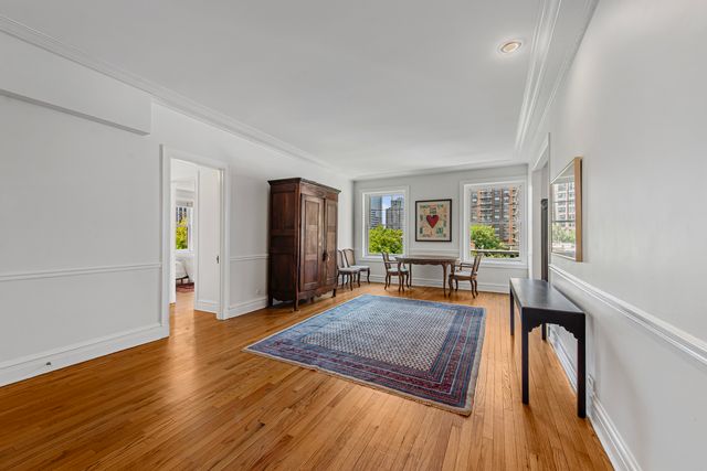 1255 N State Street 5D, Chicago, IL 60610