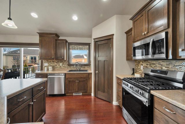 1924 ANDRAYA LANE, De Pere, WI 54115