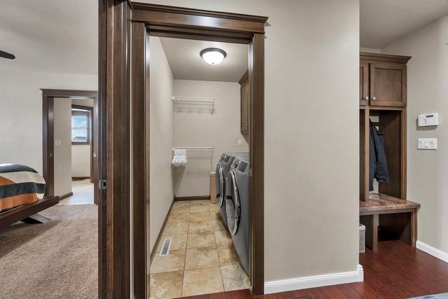 1924 ANDRAYA LANE, De Pere, WI 54115