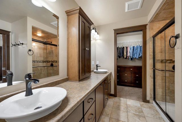 1924 ANDRAYA LANE, De Pere, WI 54115