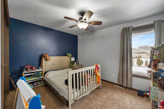 1924 ANDRAYA LANE, De Pere, WI 54115