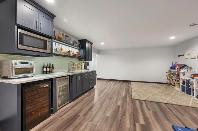 1924 ANDRAYA LANE, De Pere, WI 54115