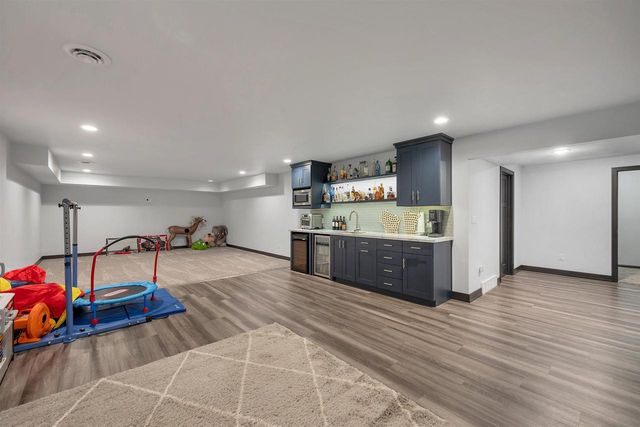 1924 ANDRAYA LANE, De Pere, WI 54115