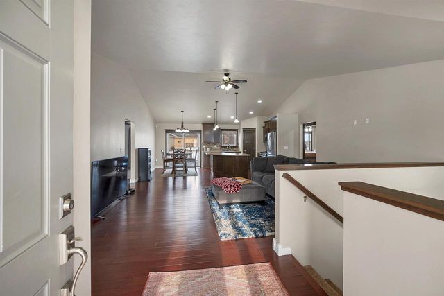 1924 ANDRAYA LANE, De Pere, WI 54115