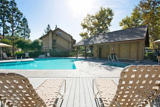 324 Tangelo 325, Irvine, CA 92618