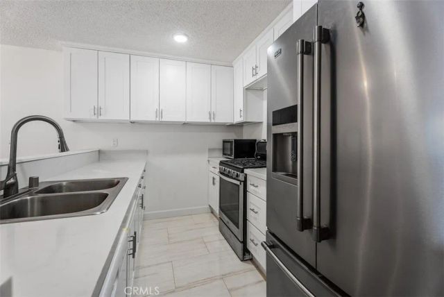 324 Tangelo 325, Irvine, CA 92618