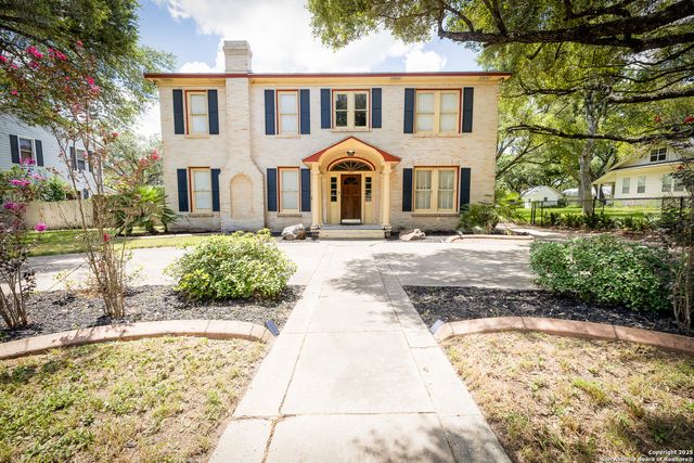 1107 N Adams, Beeville, TX 78102