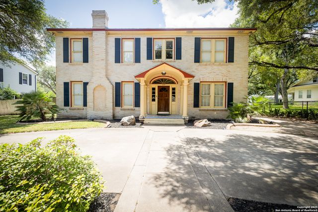 1107 N Adams, Beeville, TX 78102