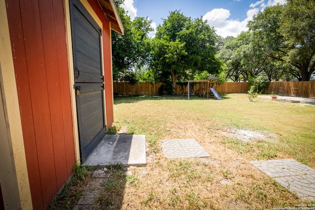 1107 N Adams, Beeville, TX 78102