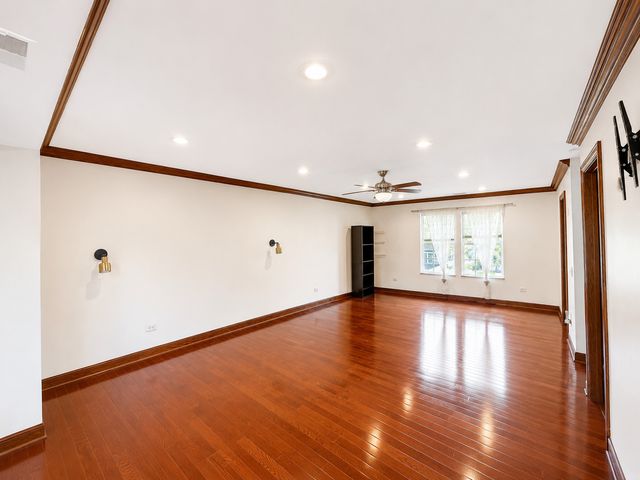 1288 N Ashland Avenue, Palatine, IL 60074