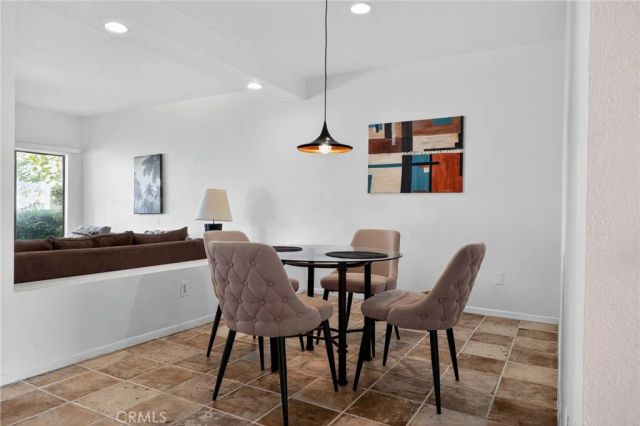 610 Violeta Drive, Palm Springs, CA 92262