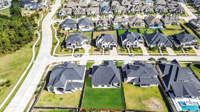 2507 Fountain Breeze Drive, Missouri City, TX 77459