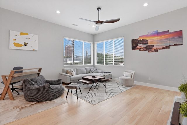 2214 Annex Avenue 101, Dallas, TX 75204