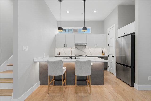 2214 Annex Avenue 101, Dallas, TX 75204