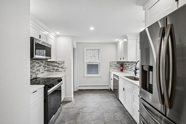 20 Doris Avenue, Portsmouth, NH 03801