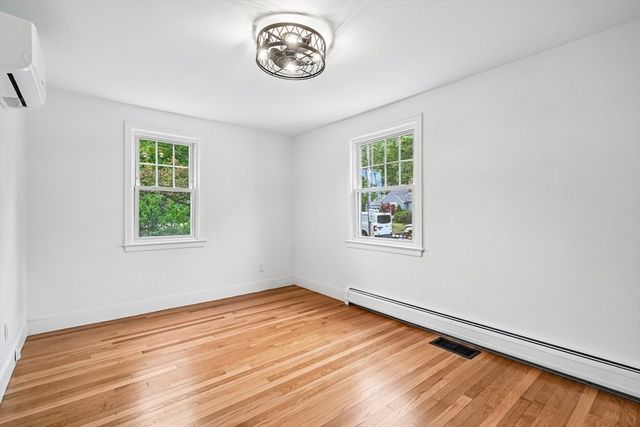 20 Doris Avenue, Portsmouth, NH 03801