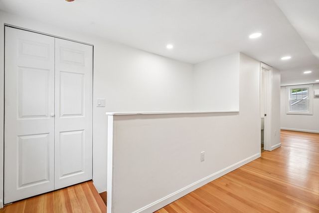 20 Doris Avenue, Portsmouth, NH 03801