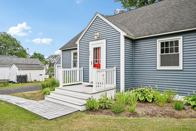 20 Doris Avenue, Portsmouth, NH 03801