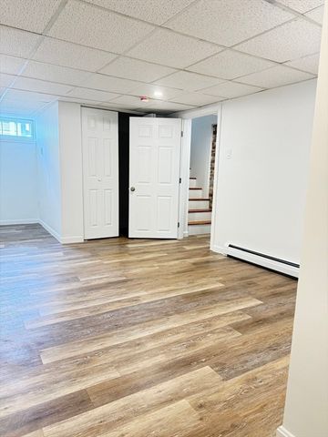 20 Doris Avenue, Portsmouth, NH 03801