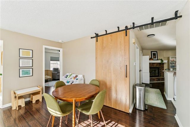 220 E Hansen Court, Independence, MO 64055