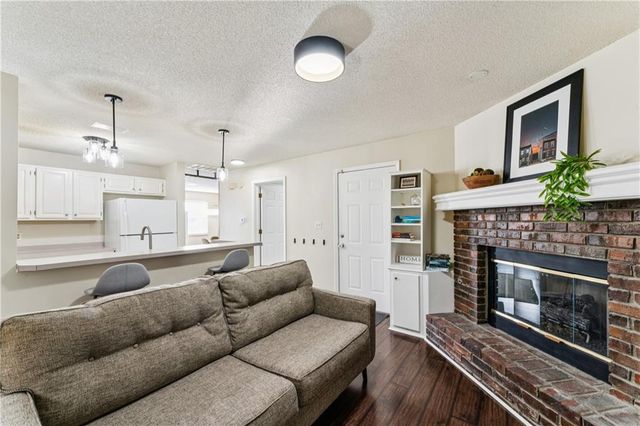 220 E Hansen Court, Independence, MO 64055