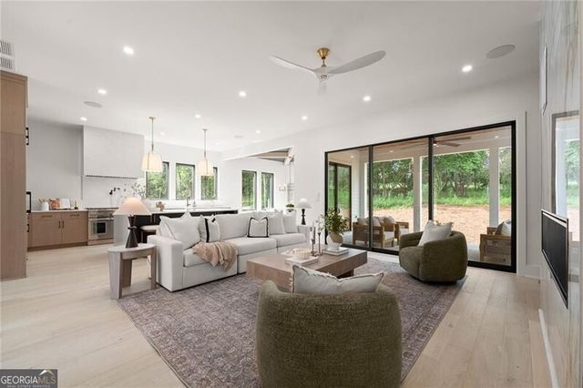 235 Winterberry Way NW, Roswell, GA 30075