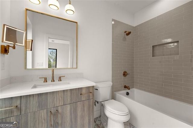 235 Winterberry Way NW, Roswell, GA 30075