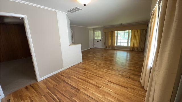 5443 S Marion Avenue E, Tulsa, OK 74135