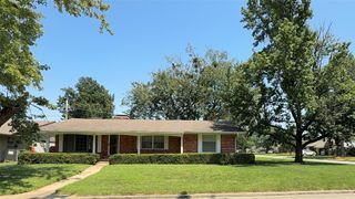 5443 S Marion Avenue E, Tulsa, OK 74135