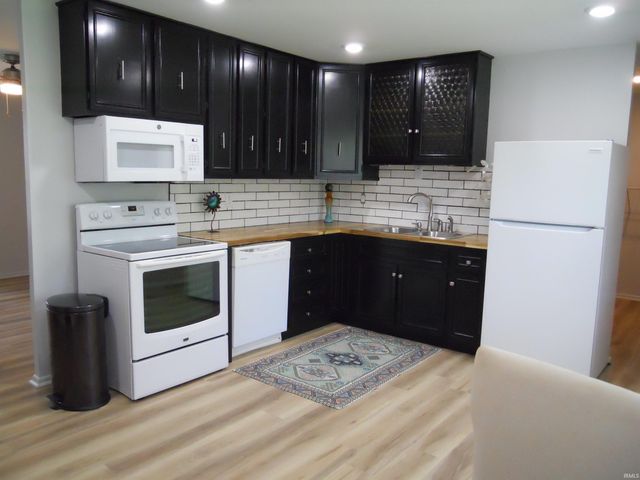 392 S Cedar Drive, Ellettsville, IN 47429