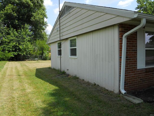 392 S Cedar Drive, Ellettsville, IN 47429