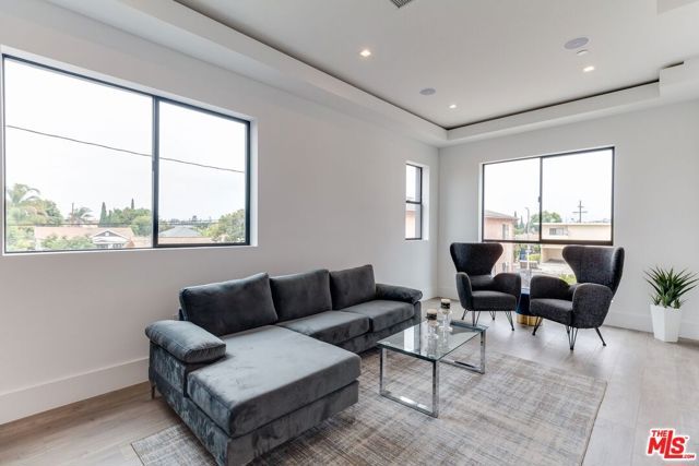 4830 W pickford Street, Los Angeles, CA 90019