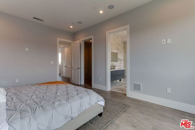 4830 W pickford Street, Los Angeles, CA 90019