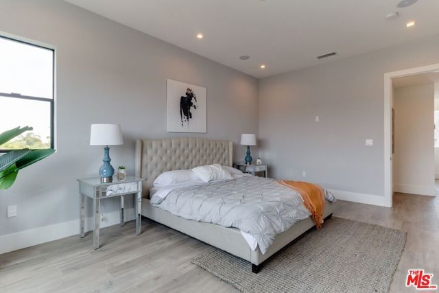 4830 W pickford Street, Los Angeles, CA 90019