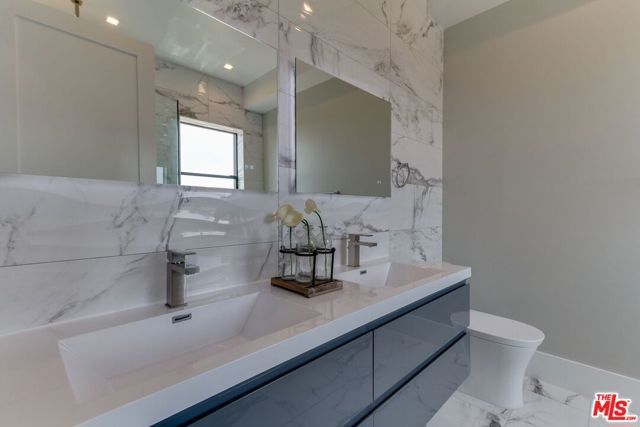 4830 W pickford Street, Los Angeles, CA 90019