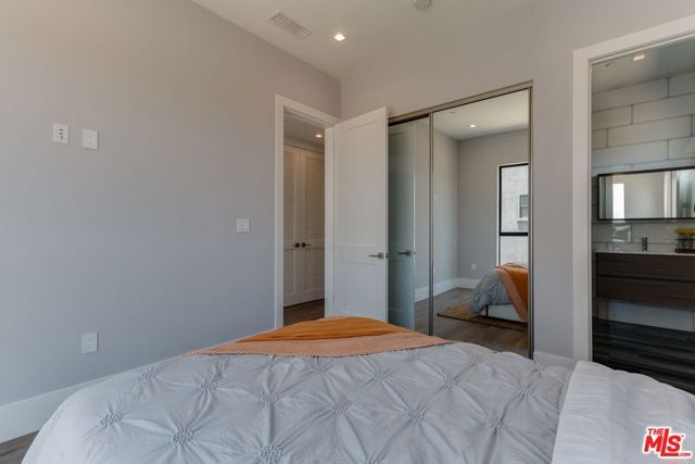 4830 W pickford Street, Los Angeles, CA 90019