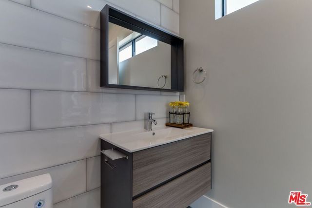 4830 W pickford Street, Los Angeles, CA 90019