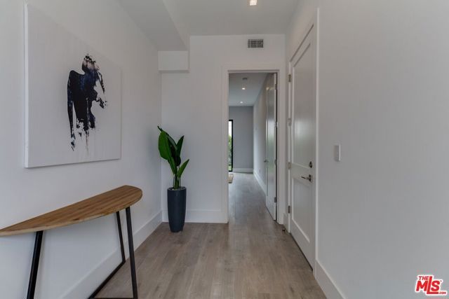 4830 W pickford Street, Los Angeles, CA 90019