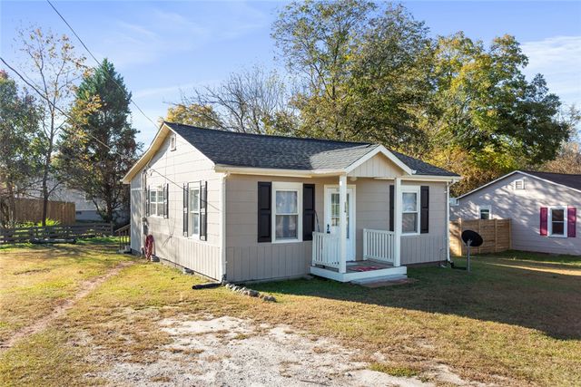 134 Marshall Avenue, Seneca, SC 29678