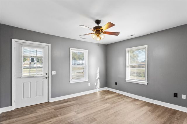 134 Marshall Avenue, Seneca, SC 29678