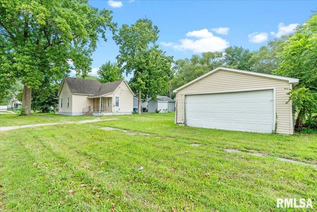 1920 S 7TH Street, Springfield, IL 62703