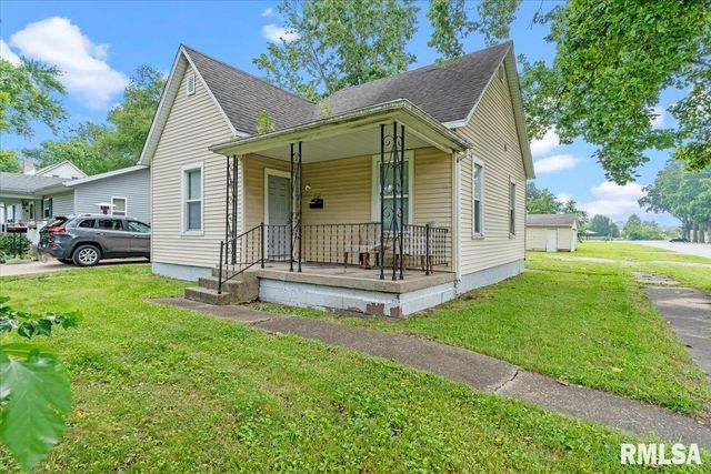 1920 S 7TH Street, Springfield, IL 62703