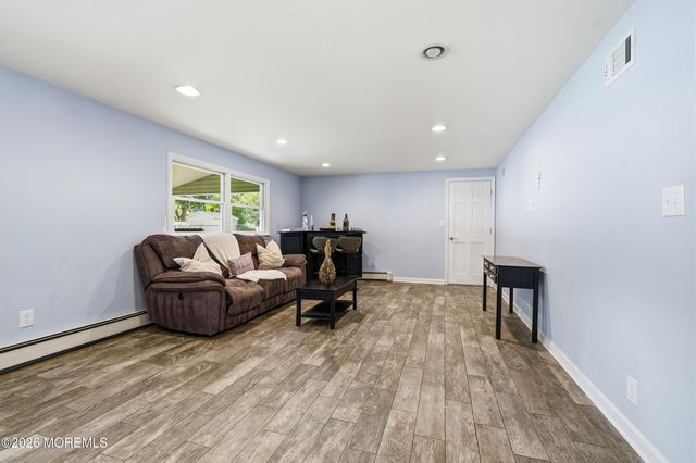 14 Lynn Drive, Ocean Twp, NJ 07712