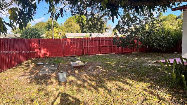 4443 NW 179th Ter, Miami Gardens, FL 33055