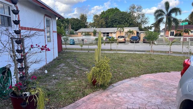 4443 NW 179th Ter, Miami Gardens, FL 33055