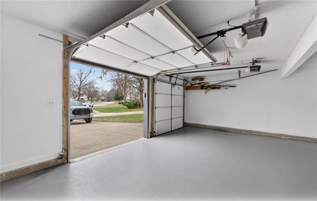 8000 W 148th Street, Overland Park, KS 66223