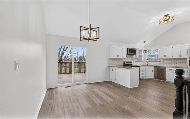 8000 W 148th Street, Overland Park, KS 66223