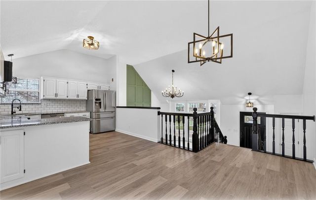 8000 W 148th Street, Overland Park, KS 66223